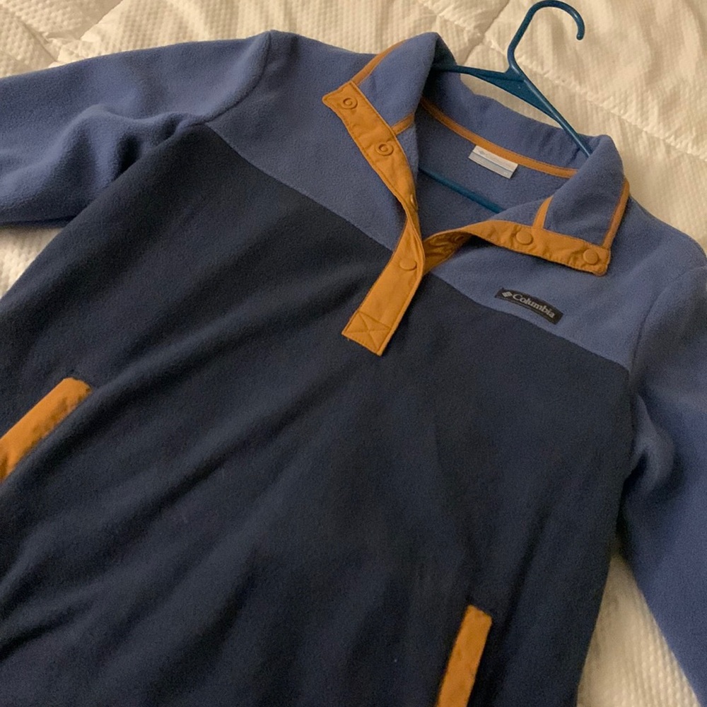 Columbia half button up fleece size medium